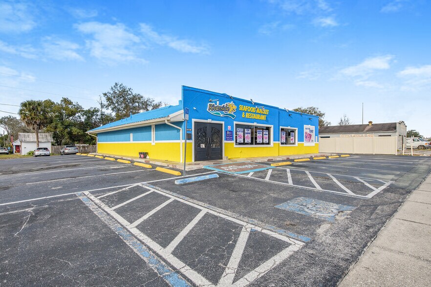 5347 Gall Blvd, Zephyrhills, FL 33542