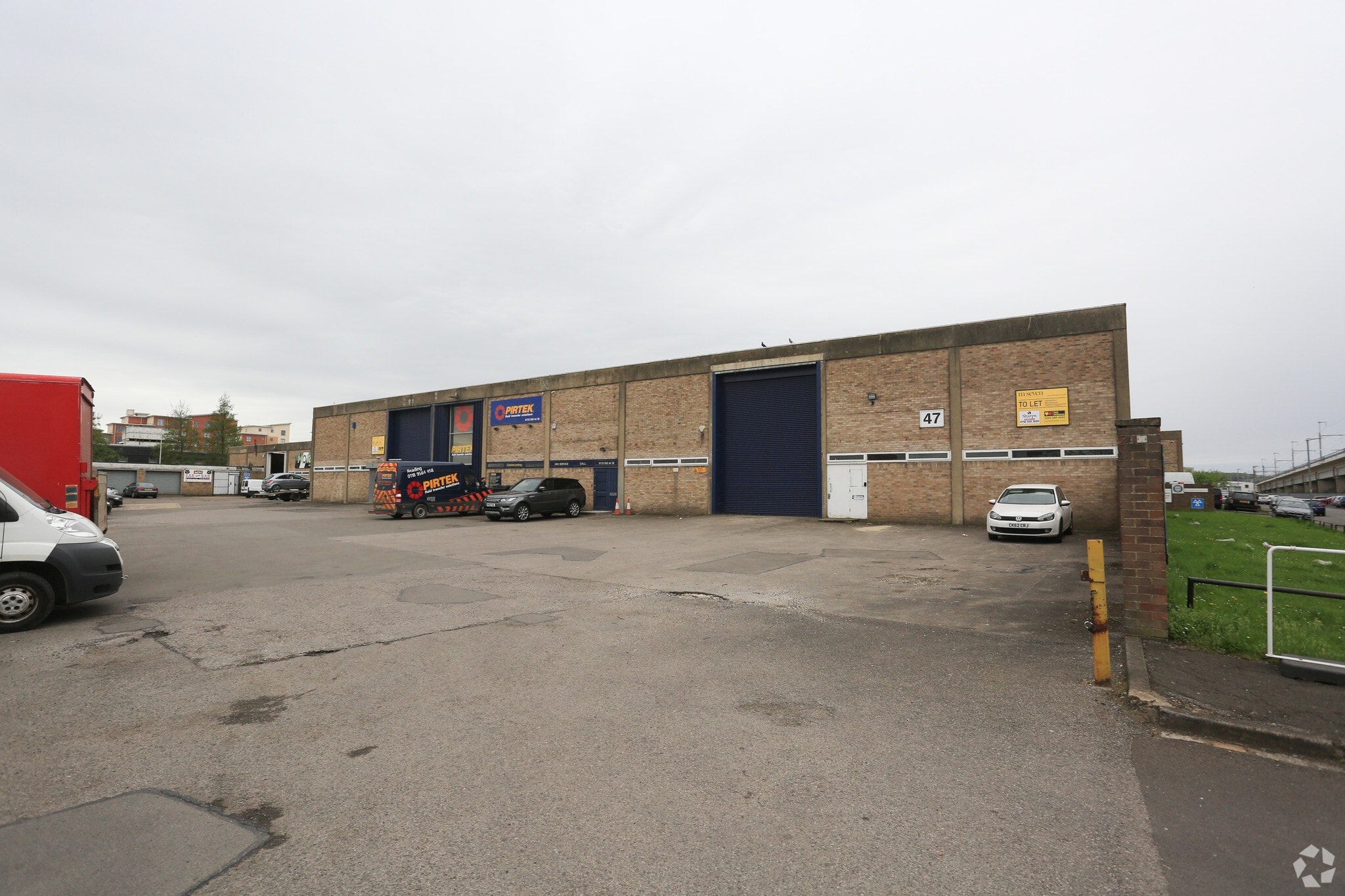 47-57 Loverock Rd, Reading for sale Primary Photo- Image 1 of 1