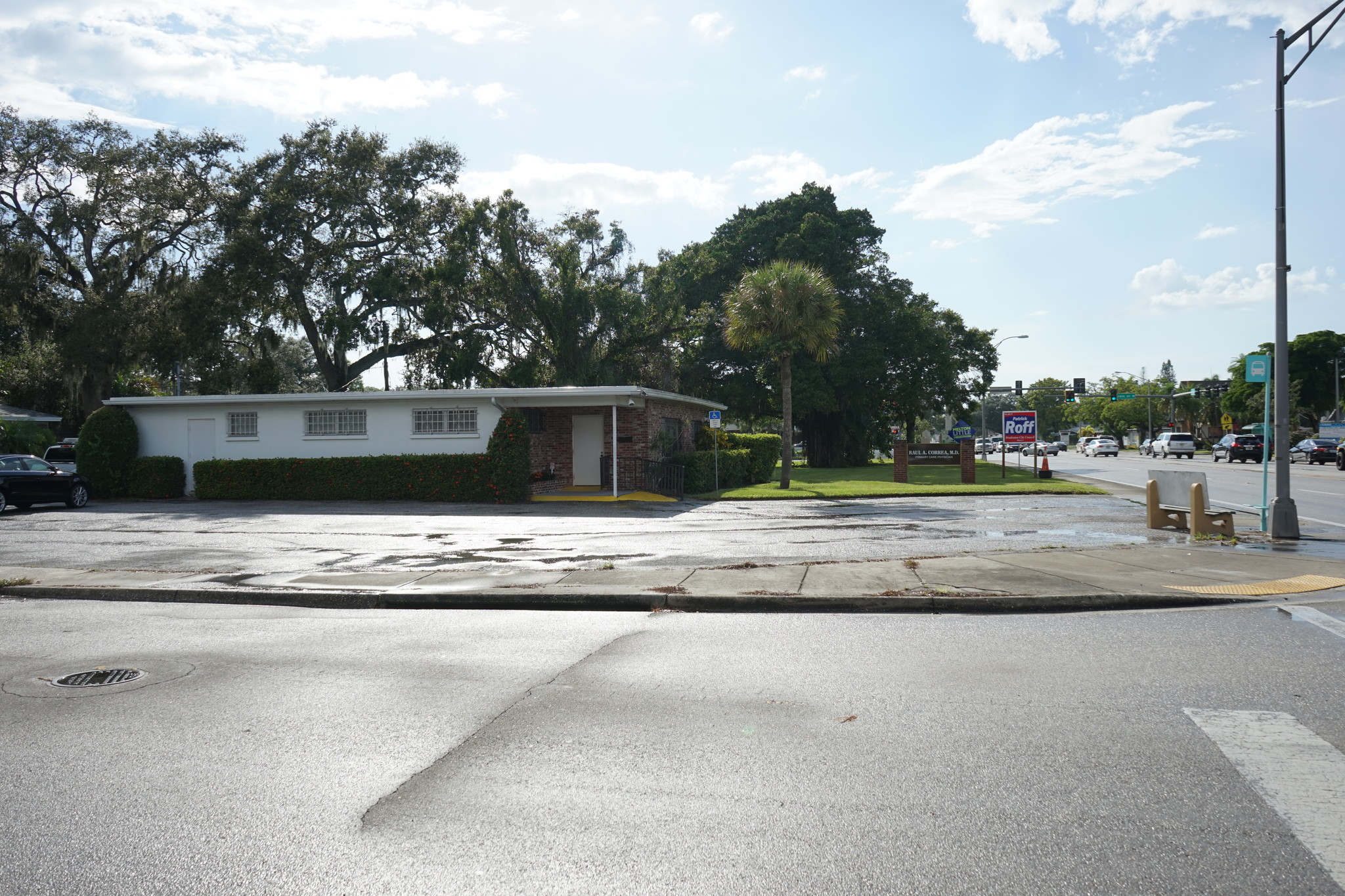 2505 Manatee Ave W, Bradenton, FL for sale Building Photo- Image 1 of 1