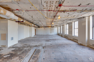 135 S LaSalle St, Chicago, IL for lease Interior Photo- Image 2 of 4