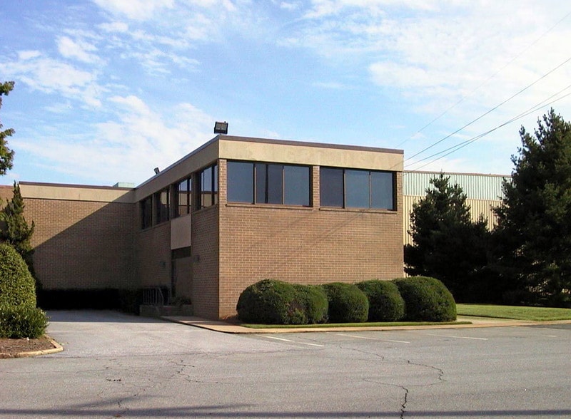 4350 Peachtree Industrial Blvd, Peachtree Corners, GA for lease - Building Photo - Image 2 of 2