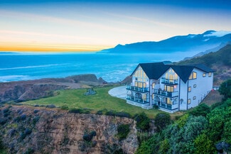 More details for 266 Dolphin Dr, Whitethorn, CA - Hospitality for Sale