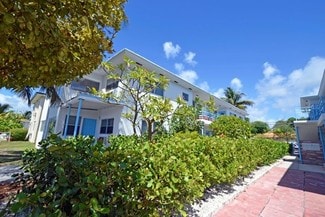 More details for 7805 Crespi Blvd, Miami Beach, FL - Multifamily for Sale