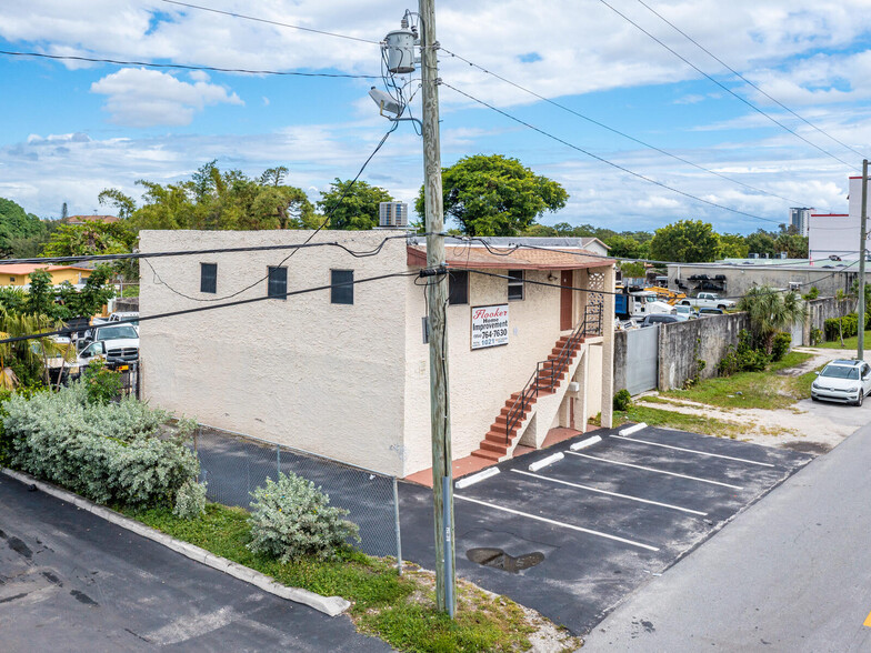 1021 NW 1st St, Fort Lauderdale, FL for sale - Building Photo - Image 1 of 32