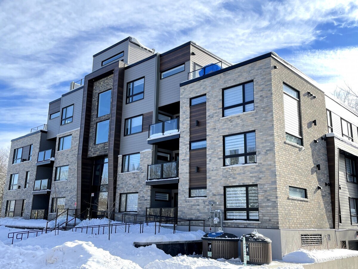 22 Boul de Chambery, Blainville, QC J7C 0X3