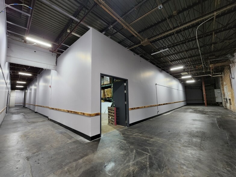 845-873 S 55th St, Philadelphia, PA for lease - Interior Photo - Image 3 of 23