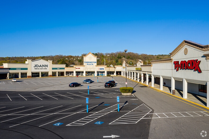 1-77 S Main St, Torrington, CT for sale - Primary Photo - Image 1 of 1