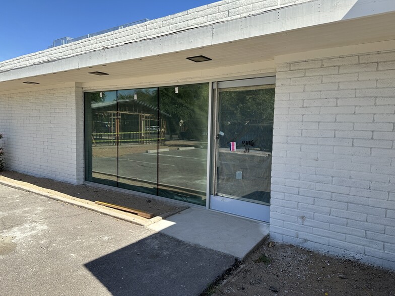 342 E Thomas Rd, Phoenix, AZ for lease - Building Photo - Image 2 of 8