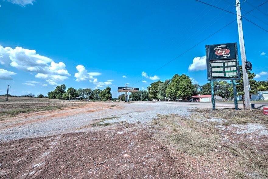 Oklahoma 39 Hwy, Purcell, OK for sale - Building Photo - Image 2 of 20