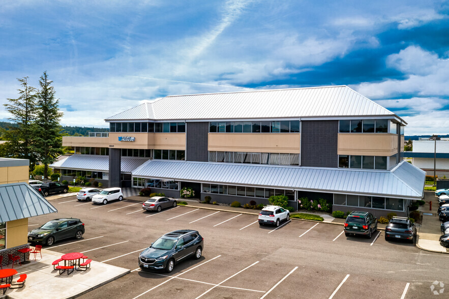 10049 Kitsap Mall Blvd, Silverdale, WA for lease - Building Photo - Image 3 of 3