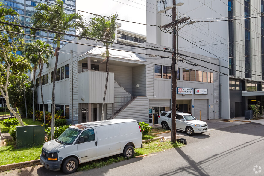 1019 Waimanu St, Honolulu, HI for lease - Building Photo - Image 3 of 8