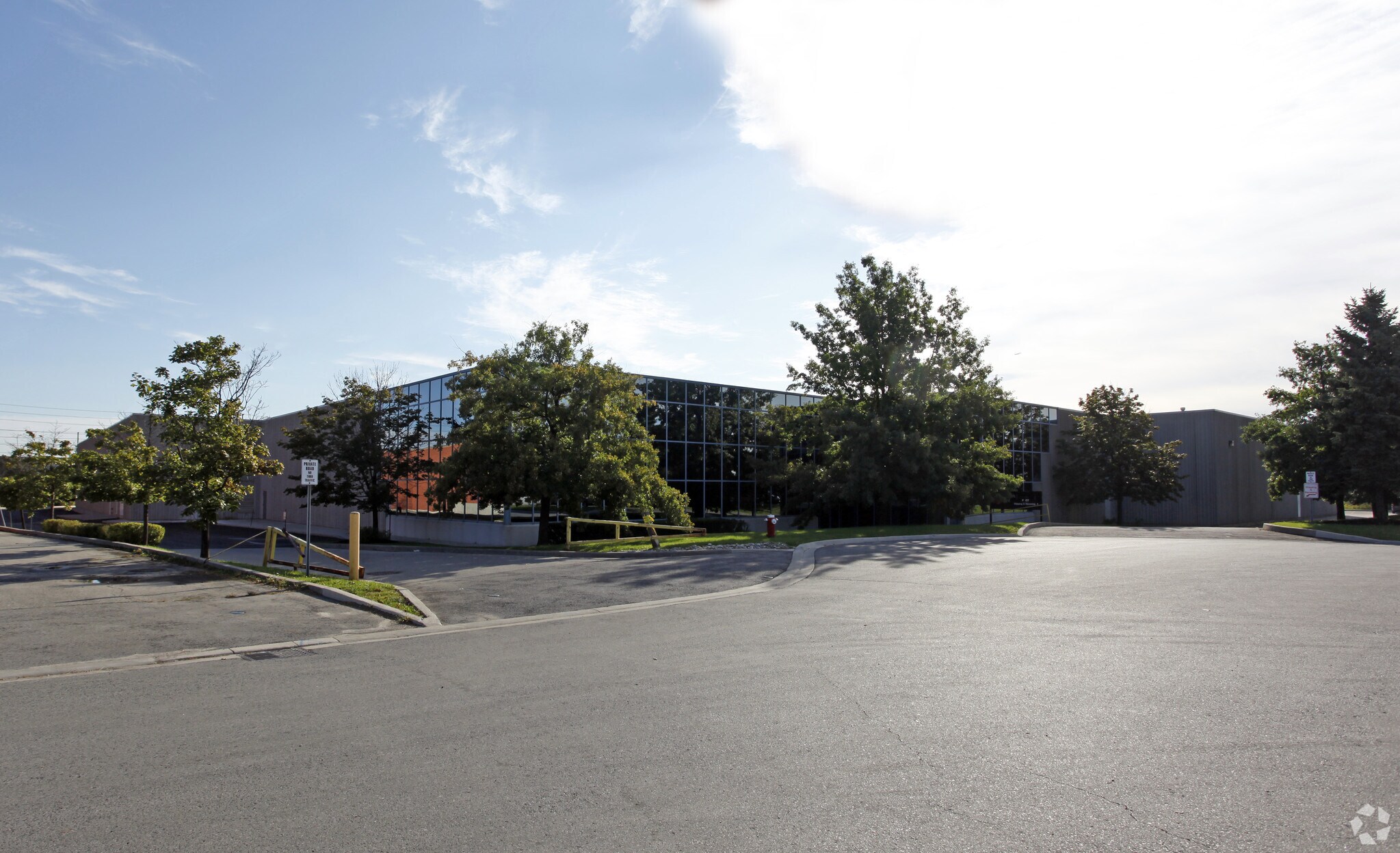 6630 Tomken Rd, Mississauga, ON for sale Primary Photo- Image 1 of 1