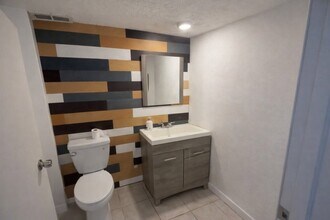 2180 NW 18th Ave, Pompano Beach, FL for lease Interior Photo- Image 2 of 3