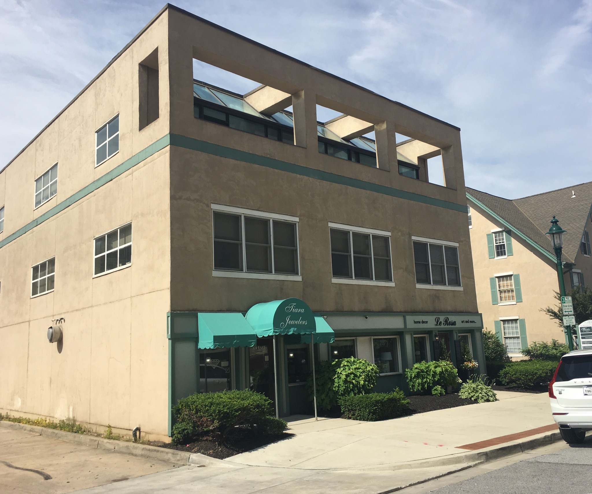 100 E Pennsylvania Ave, Towson, MD for lease Primary Photo- Image 1 of 19