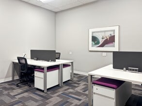 141 Boulevard De Valmy, Villeneuve-d'Ascq for lease Interior Photo- Image 2 of 8