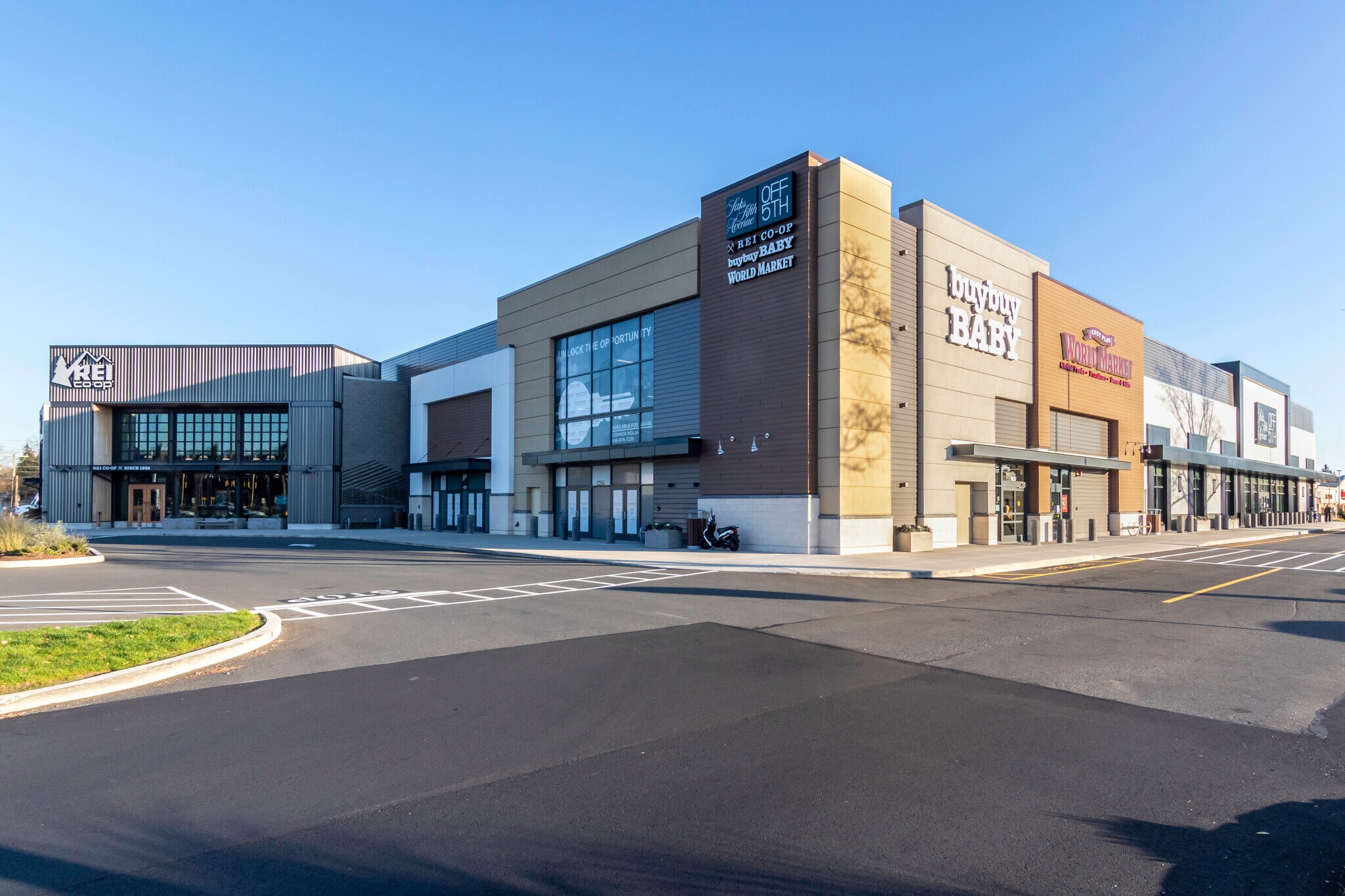 14491501 New Britain Ave, West Hartford, CT 06110 Corbin's Corner