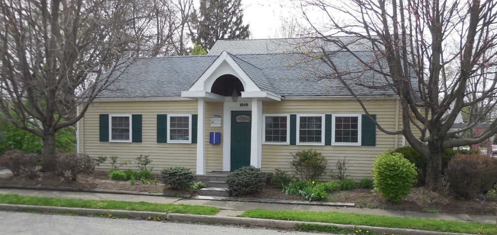1849 Broad Ripple Ave, Indianapolis, IN for sale - Primary Photo - Image 1 of 1
