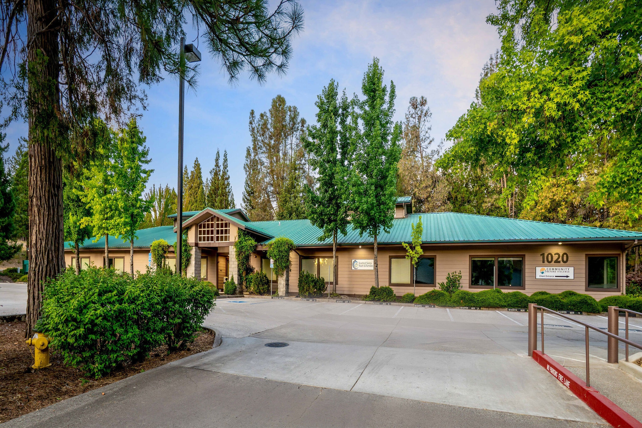 944 McCourtney Rd, Grass Valley, CA for lease Building Photo- Image 1 of 43