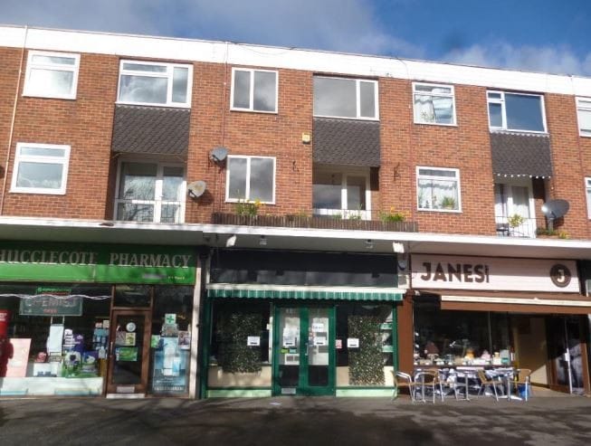 8 Hucclecote Rd, Gloucester for sale Primary Photo- Image 1 of 1