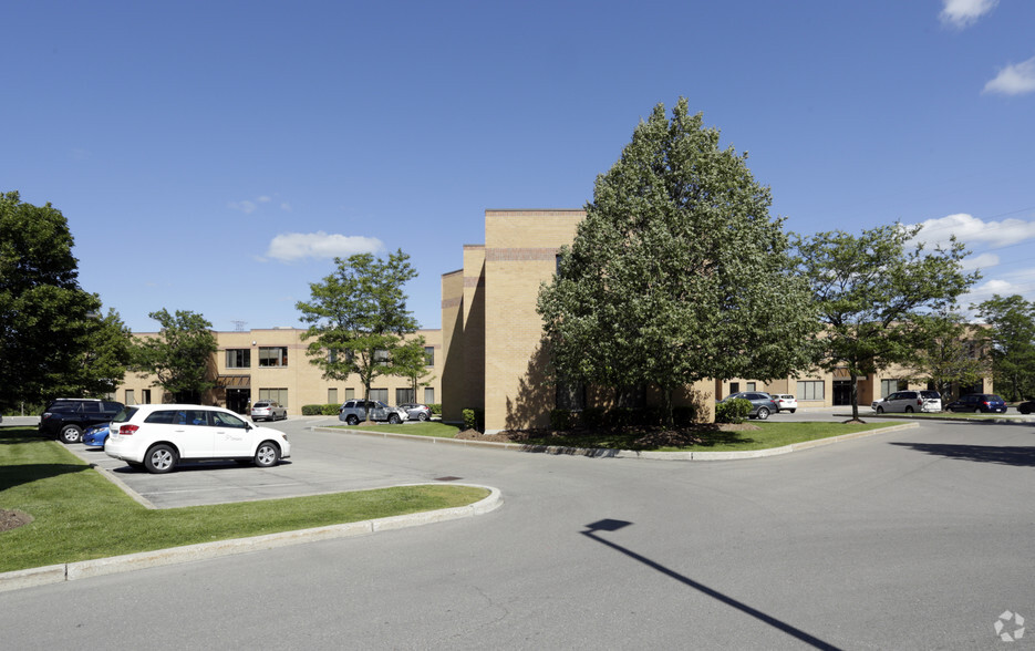 155 Frobisher Dr, Waterloo, ON for sale - Building Photo - Image 3 of 4