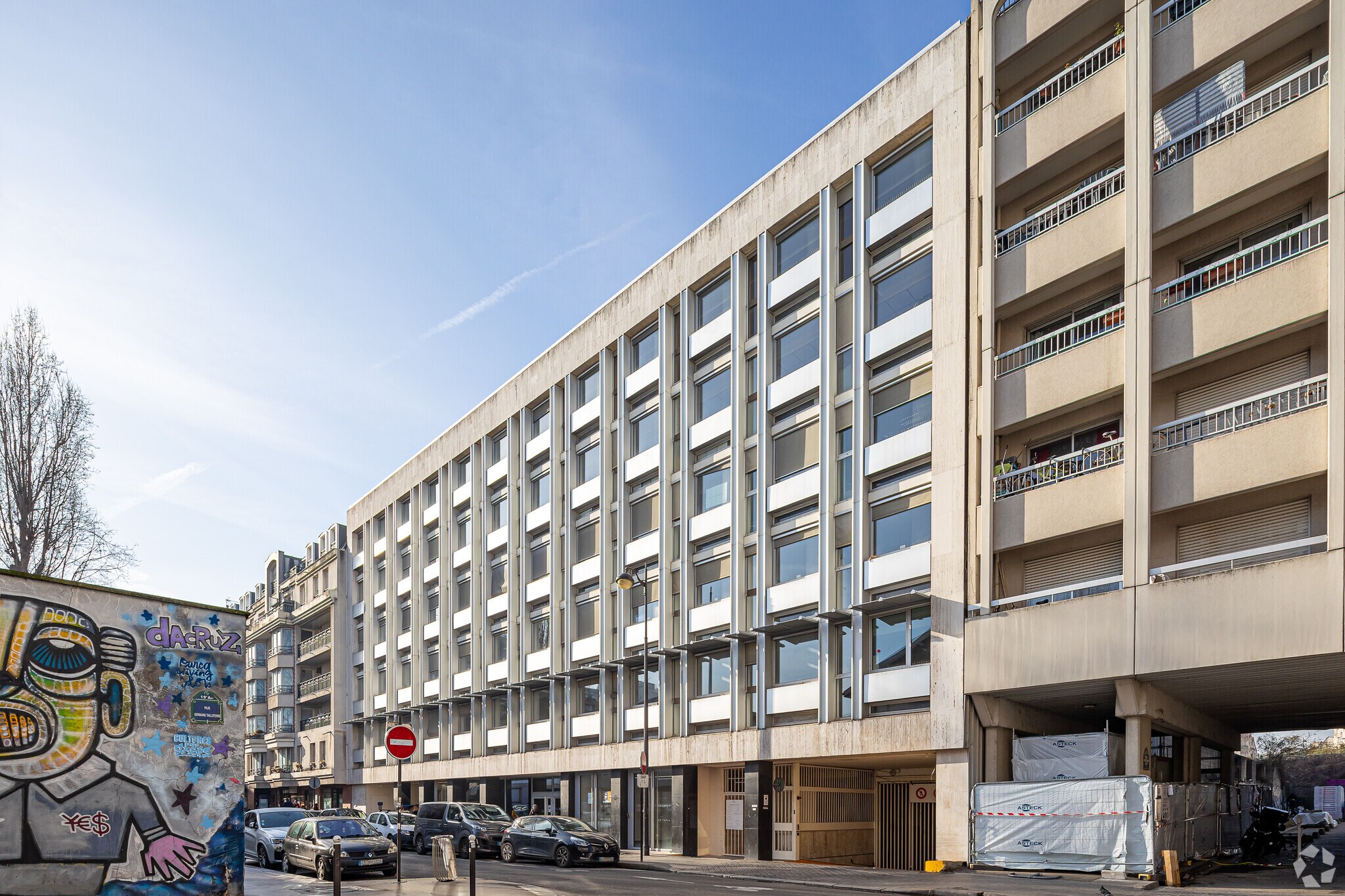 23 Rue Des Ardennes, Paris for lease Primary Photo- Image 1 of 4