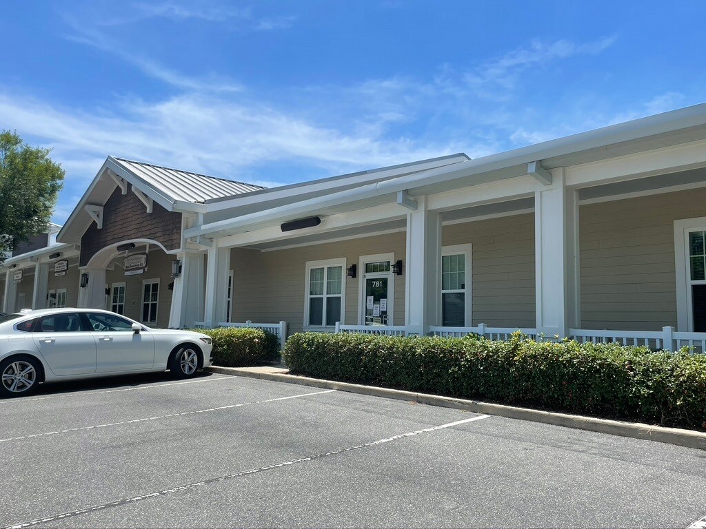 781 Highway 466, Lady Lake, FL 32159 1920 SF MEDICAL OFFICE FOR LEASE