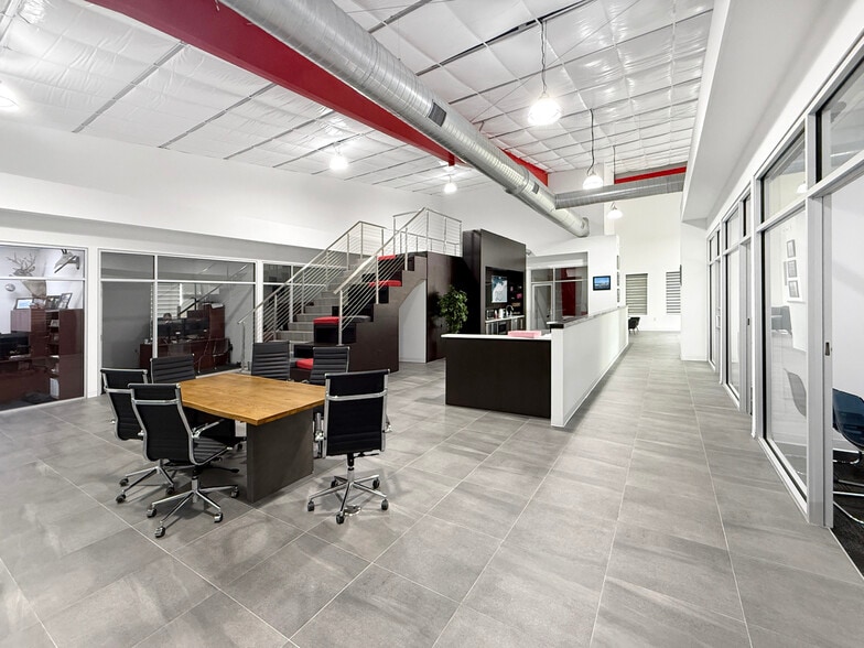 32503 Tamina Rd, Magnolia, TX for lease - Interior Photo - Image 3 of 15