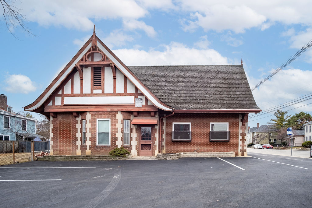 1041 Summit St, Columbus, OH for lease Building Photo- Image 1 of 22