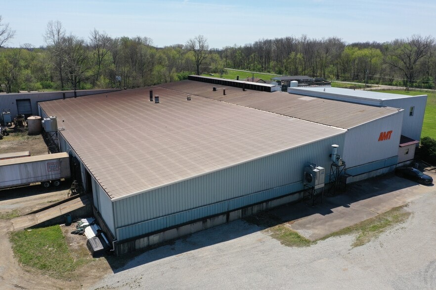 400 S Gray St, Albany, IN for sale - Building Photo - Image 2 of 78