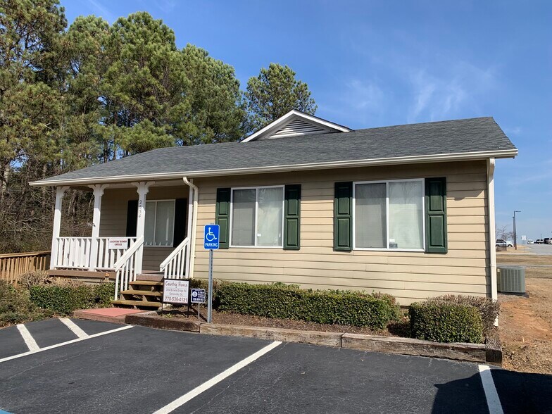 2654 Browns Bridge Rd, Gainesville, GA 30504