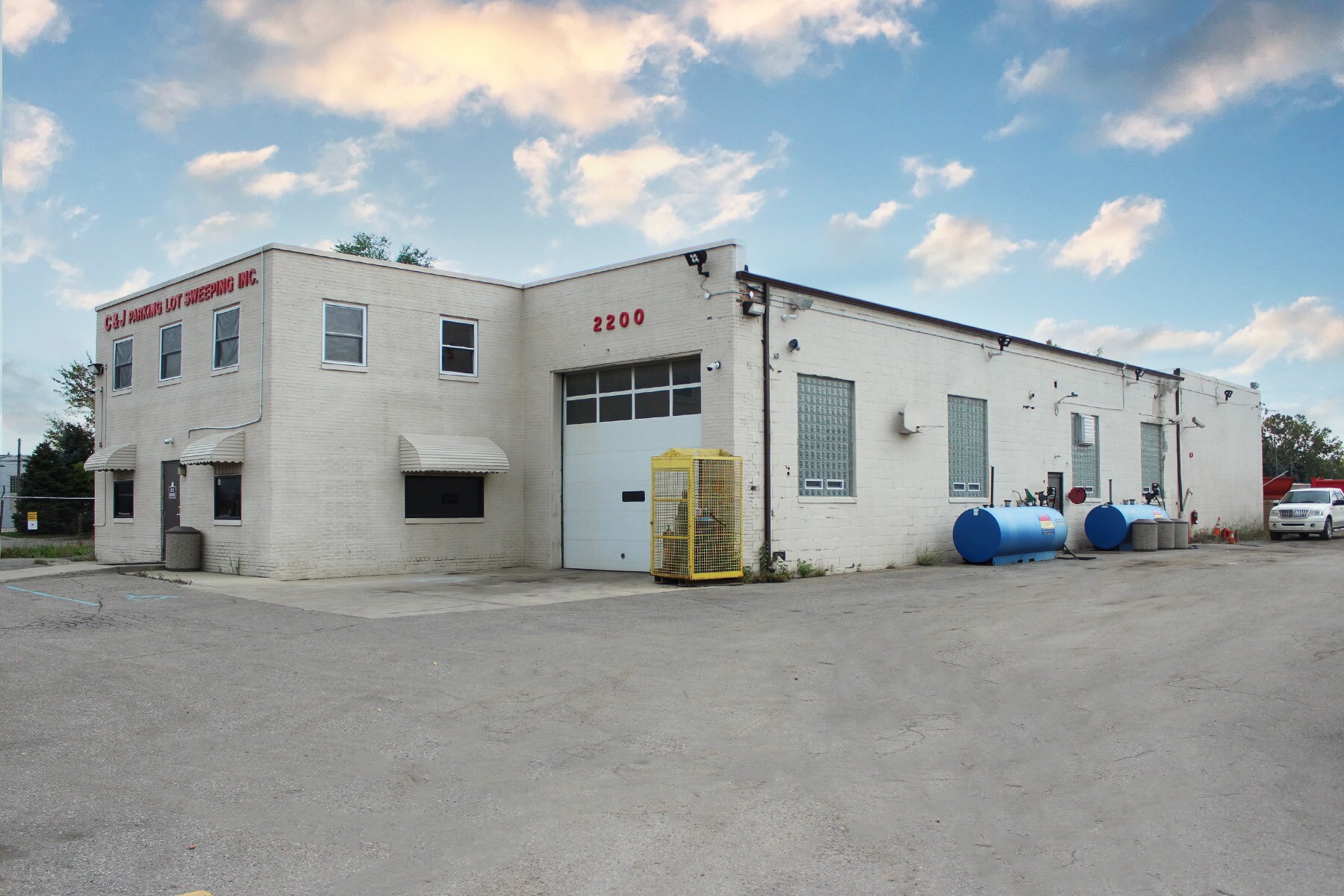 2200 E Ten Mile Rd, Warren, MI for sale Building Photo- Image 1 of 1