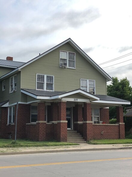 207 E Jefferson St, Kirksville, MO for sale - Primary Photo - Image 1 of 1