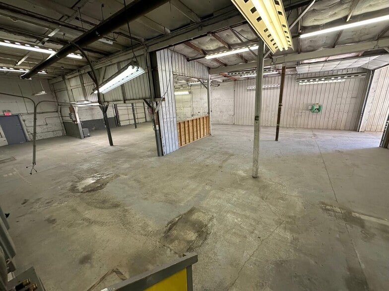 1701 W County Line Rd, Springfield, OH for lease - Building Photo - Image 2 of 26