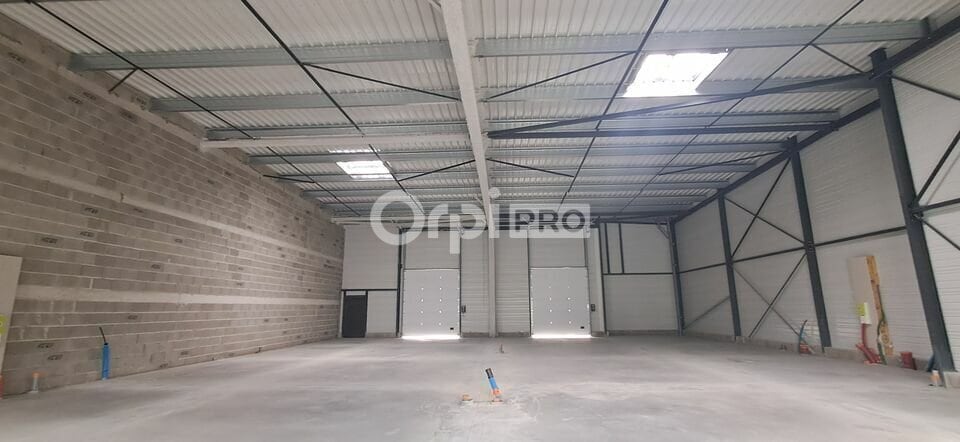 Flex in Pau for lease - Building Photo - Image 2 of 9