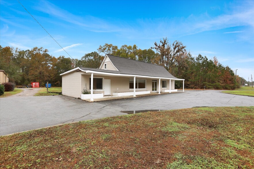 5636 N Coastal Hwy 17, Fleming, GA 31309