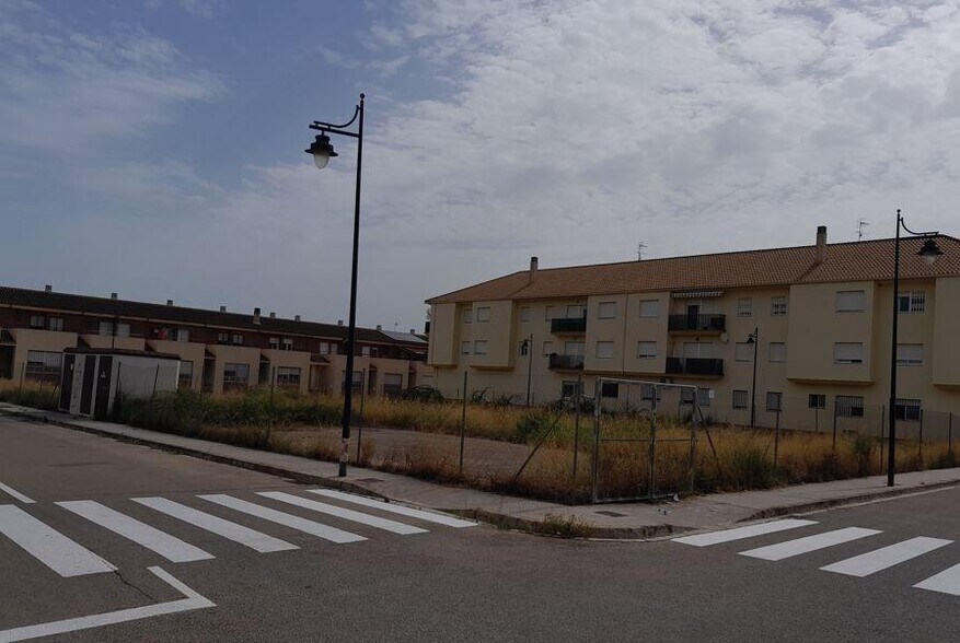 Land in València for sale - Building Photo - Image 1 of 7
