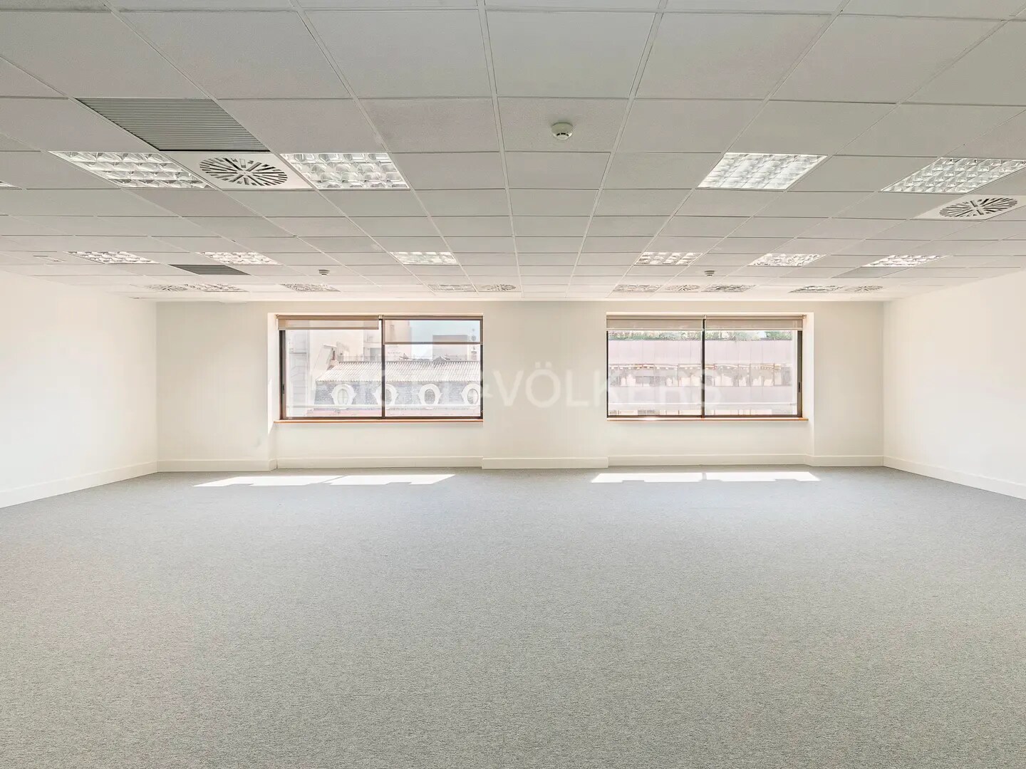 Office in Barcelona for lease Interior Photo- Image 1 of 20