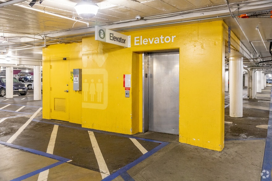 1288-1640 Camino Del Rio N, San Diego, CA for lease - Building Photo - Image 2 of 47