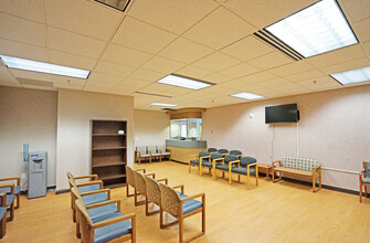 1005 W Walnut St, Yakima, WA for lease Interior Photo- Image 1 of 9