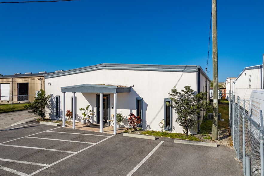 7808 Depot Ln, Tampa, FL for sale - Building Photo - Image 2 of 13
