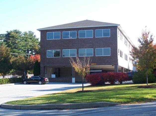 3748 W Chester Pike, Newtown Square, PA for lease - Building Photo - Image 2 of 4