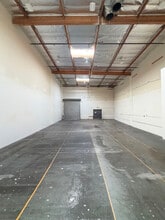 9455 De Soto Ave, Chatsworth, CA for lease Interior Photo- Image 2 of 3