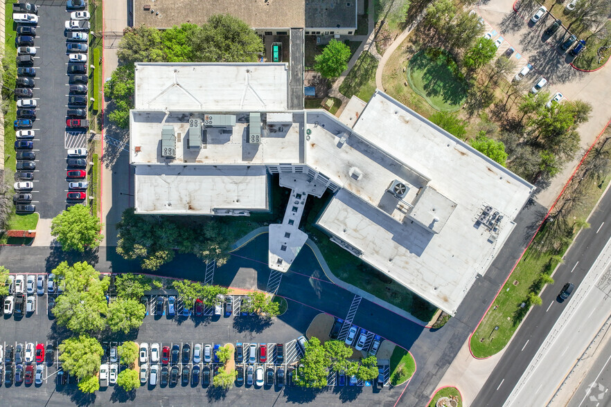 1305 Airport Fwy, Bedford, TX for lease - Aerial - Image 2 of 11