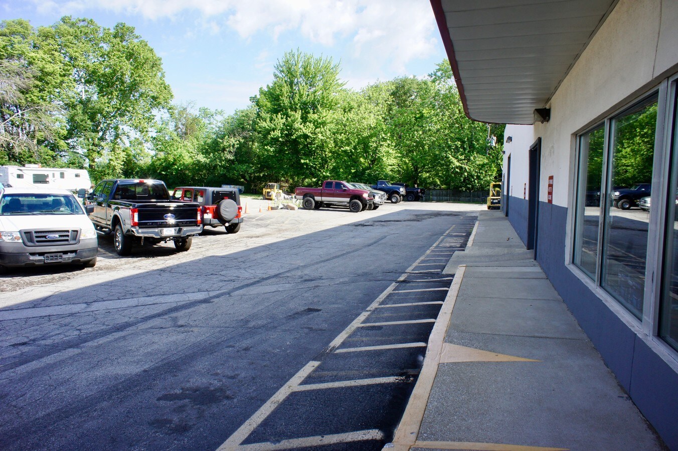 9462 E Washington St, Indianapolis, IN 46229