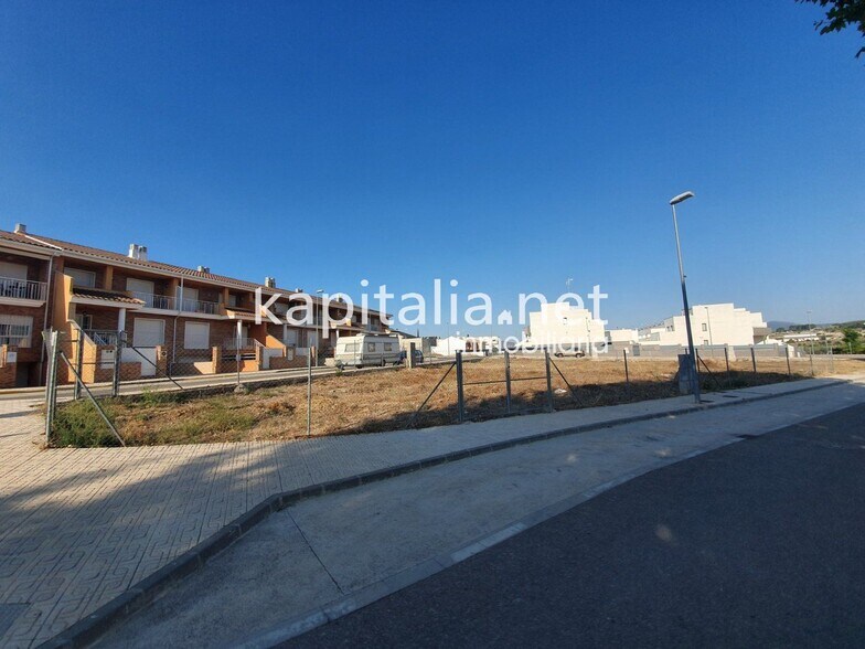Land in València for sale - Building Photo - Image 3 of 6