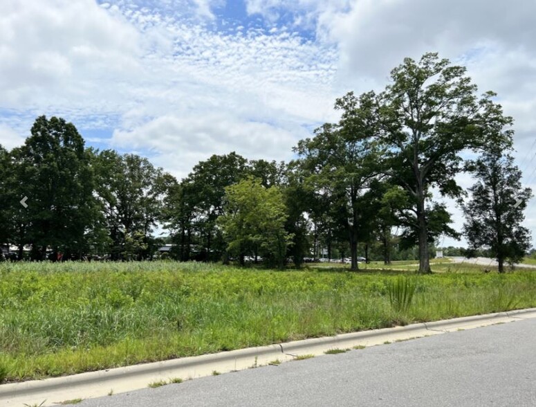 2004 Union Beltway Rd, Indian Trail, NC for sale - Primary Photo - Image 1 of 3