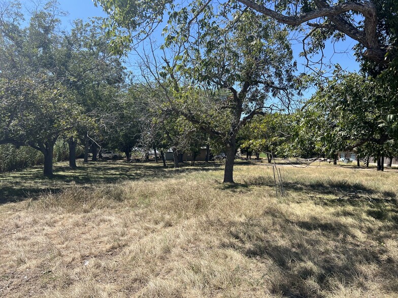 415 North Hickory Ave, New Braunfels, TX for sale - Other - Image 2 of 5