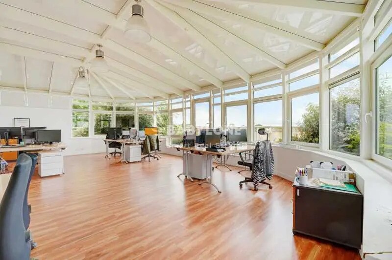 22 Rue Gambetta, Nanterre for lease - Building Photo - Image 3 of 16