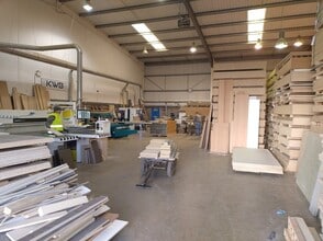 Hearle Way, Hatfield for lease Interior Photo- Image 1 of 1