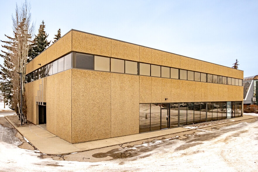 17303 102 Ave NW, Edmonton, AB for sale - Building Photo - Image 1 of 1